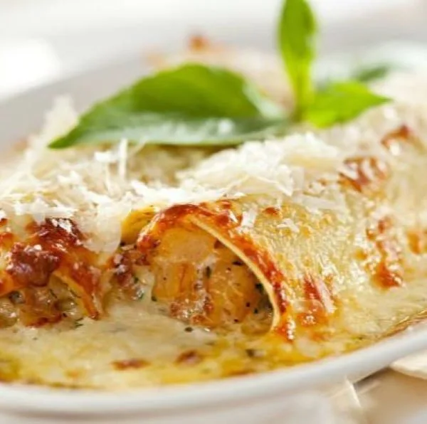 Canelón de Calabaza con Salsa Bechamel y Pomodoro, Gourmet Individual