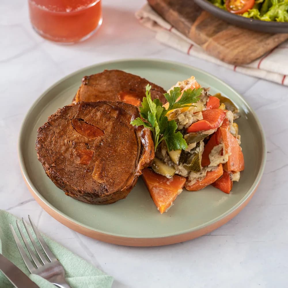 Carne de Vacuno Braseada con Verduras Asadas Tremus