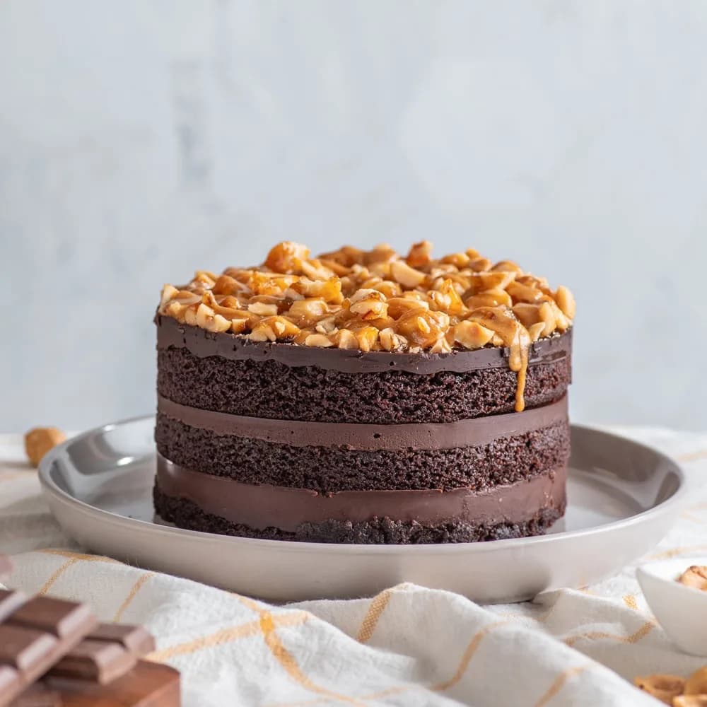 Torta Praliné de Avellanas Keto y Vegana