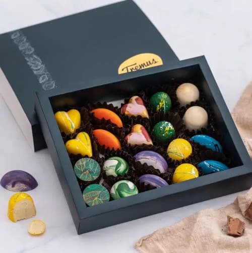 Caja de Bombones Premium, Rellenos y Pintados a mano, sin Azúcar, 20 un